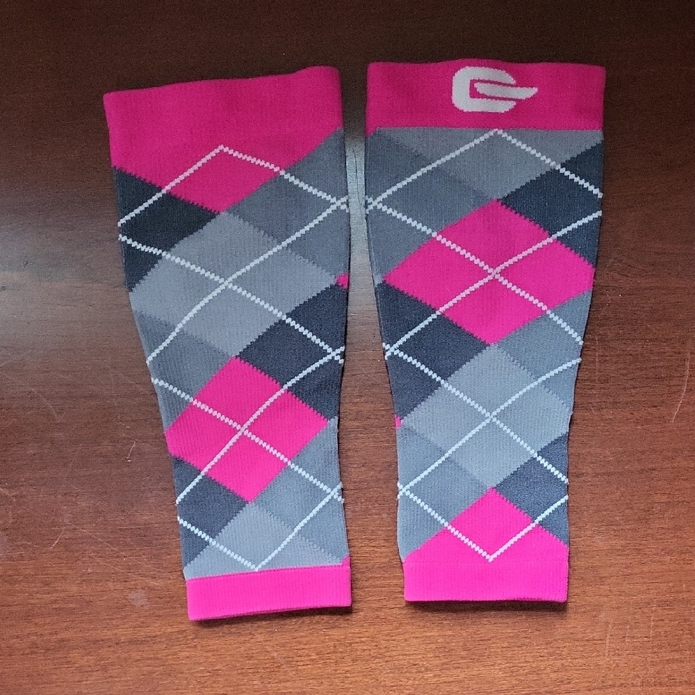 Pink and Gray Argyle Compression Sleeves